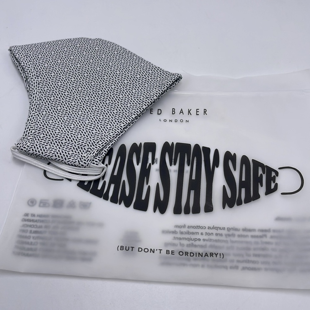 TED BAKER LONDON Reversible Reusable FACE MASK 
NWT 
OS - Picture 4 of 15